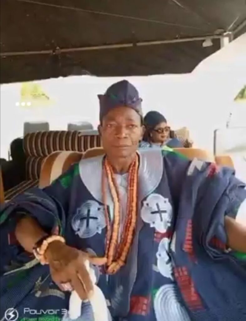 His Royal Majesty, Oba Sunday Oyetunde Adepoju. The Oniro of Otu